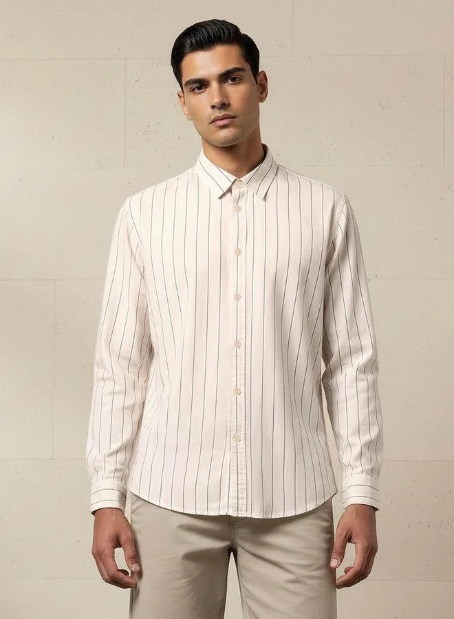 سبلاش فيڤ Men Regular Fit Collared Striped Long Sleeve Shirt